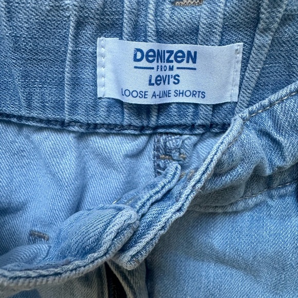 Levi’s Y2K Denim Mom Shorts A-Line High Rise Light Wash Pockets Women’s 10 - Picture 5 of 6